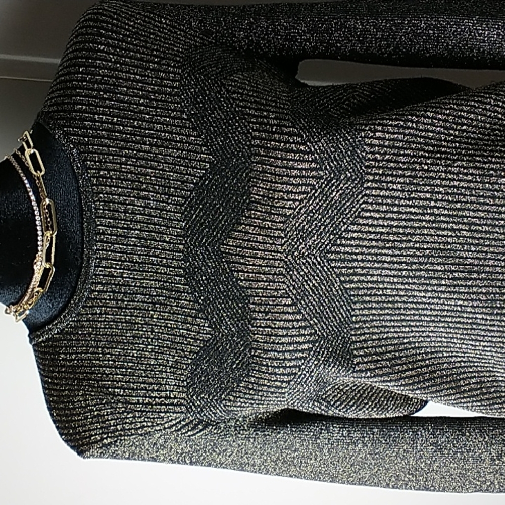 Tahari Long Sleeve Blouse Gold + Black Size Medium